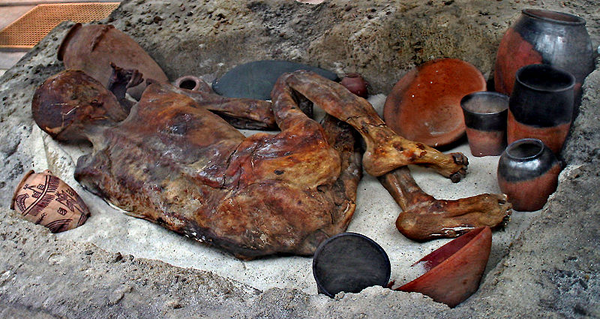 Захоронение с бадарийской керамикой, обнаруженное в Гиеракополисе, Египет, относится к 3-4 тыс. лет до нашей эры
